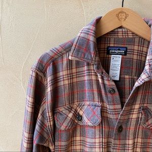 patagonia flannel plaid SMALL